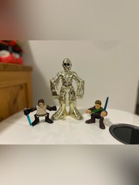 Star Wars Galactic Heroes Figure Lot – C-3PO & Jedi Figures (3 Pcs)